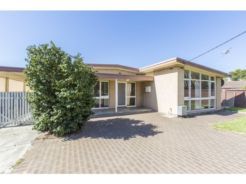 34 March Street, Spearwood WA 6163