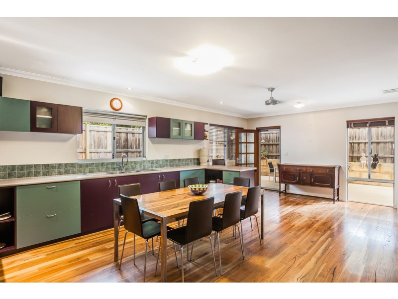 12 Robinson Street, Fremantle WA 6160