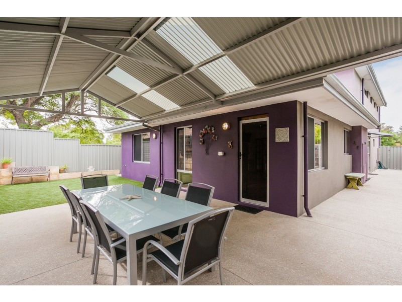 12 Robinson Street, Fremantle WA 6160