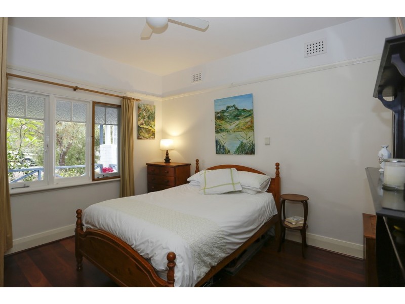 7 Seaview Street, Beaconsfield WA 6162