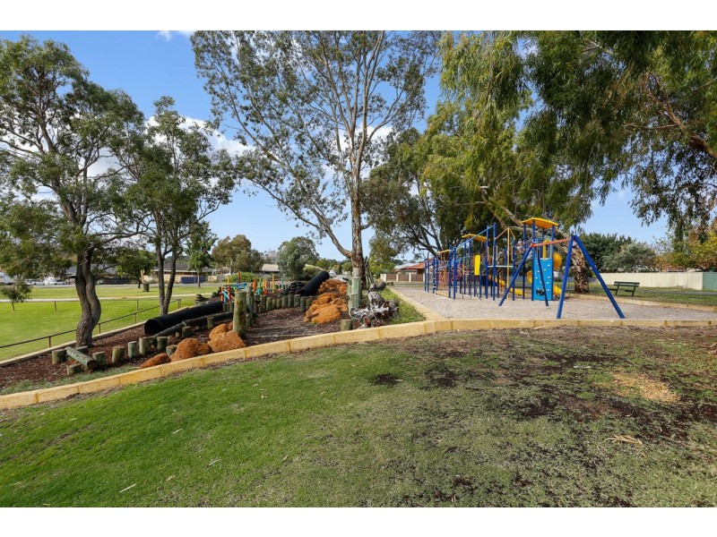 11A Arthur Road, Hamilton Hill WA 6163