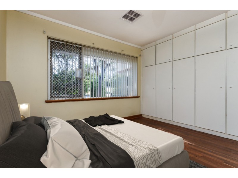 185 Phoenix Road, Spearwood WA 6163