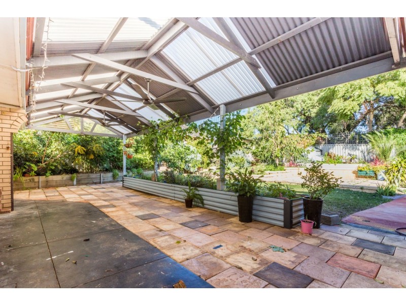 185 Phoenix Road, Spearwood WA 6163