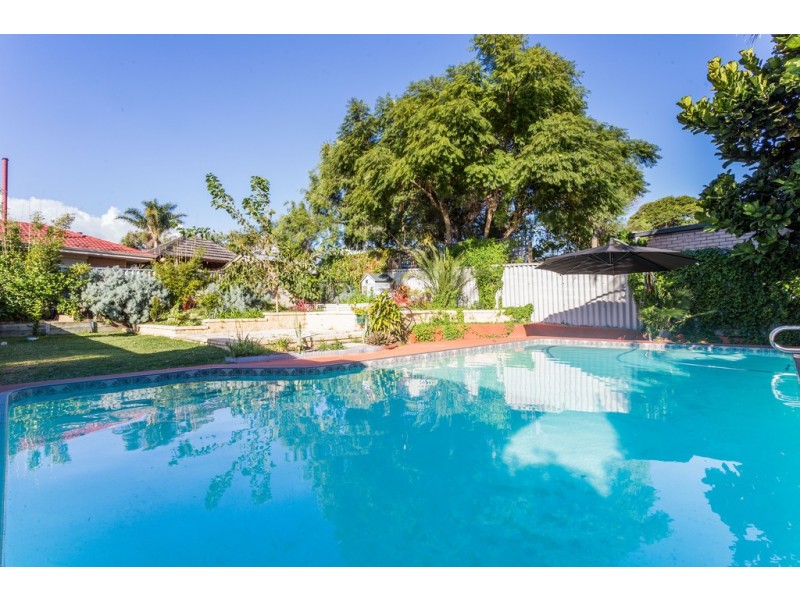 185 Phoenix Road, Spearwood WA 6163