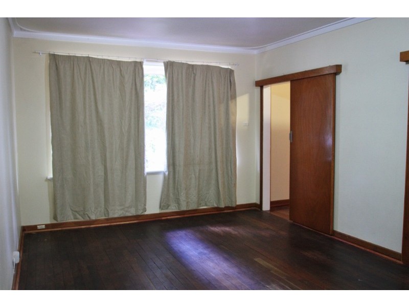 22 Shallow Street, Spearwood WA 6163