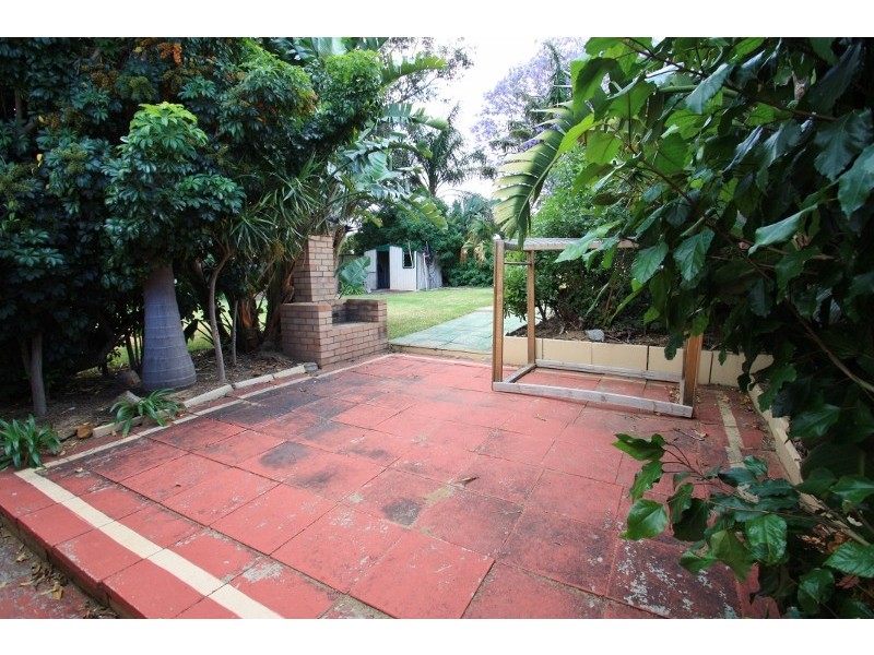 22 Shallow Street, Spearwood WA 6163