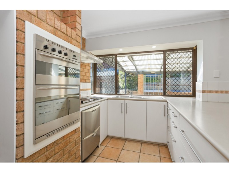 5 Leavis Place, Spearwood WA 6163