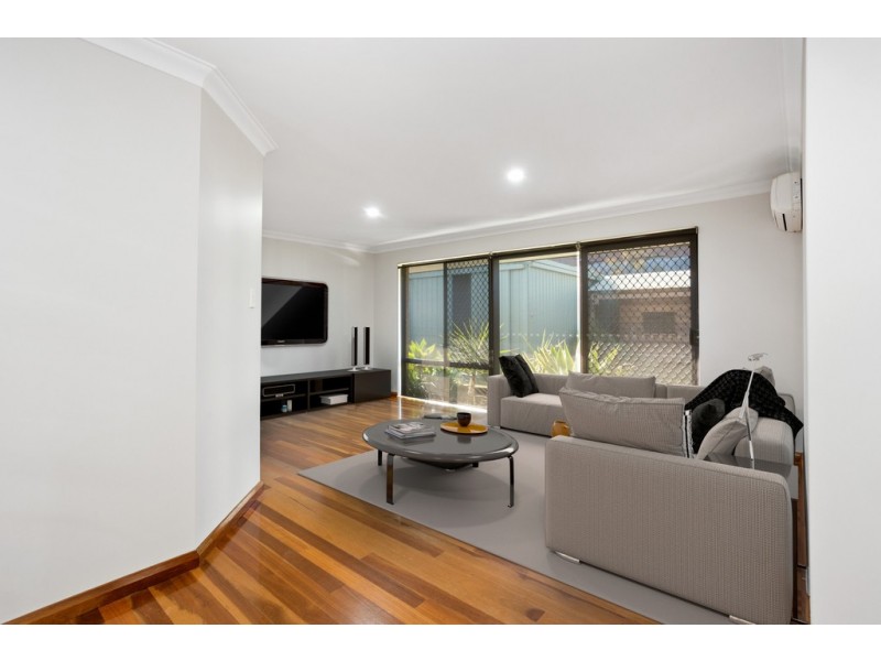 5 Leavis Place, Spearwood WA 6163