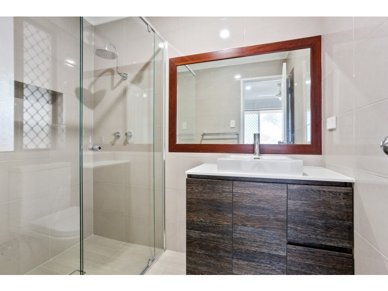 5 Leavis Place, Spearwood WA 6163