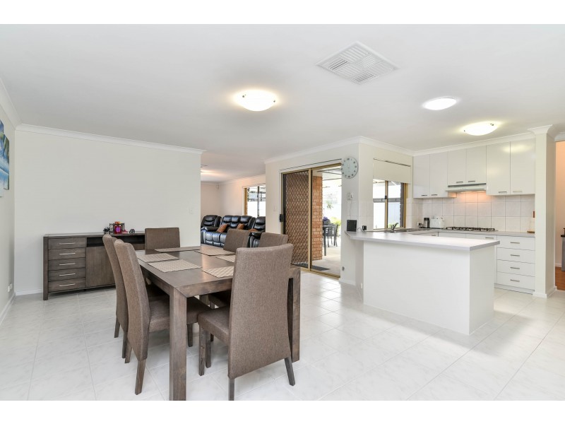 8 Porpoise Court, Coogee WA 6166