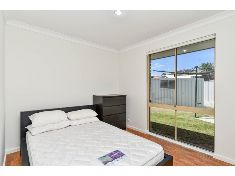 8 Porpoise Court, Coogee WA 6166