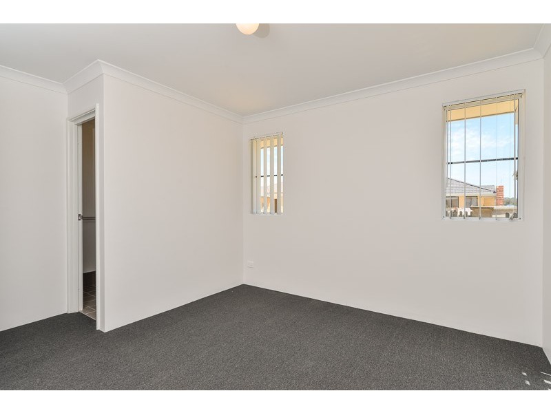 32 Peridot Pass, Wellard WA 6170