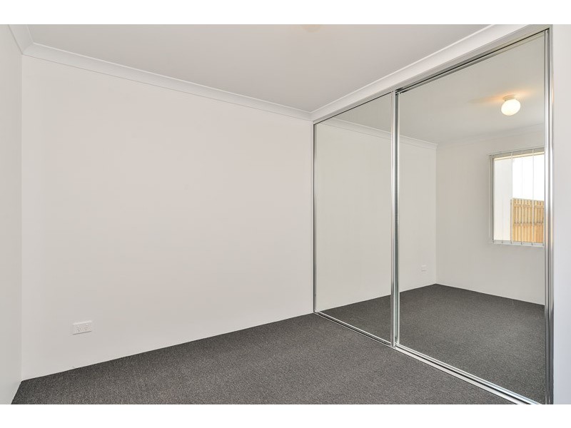 32 Peridot Pass, Wellard WA 6170