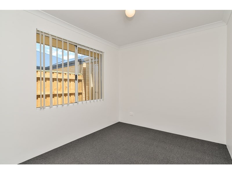 32 Peridot Pass, Wellard WA 6170