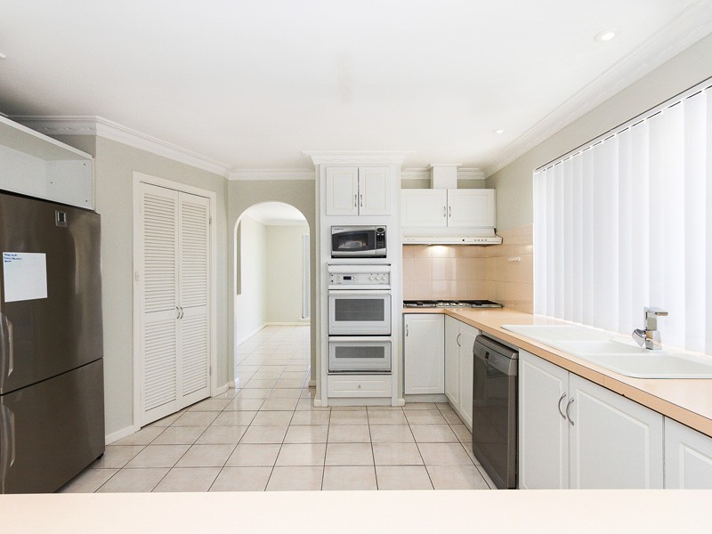 20 Motril Avenue, Coogee WA 6166