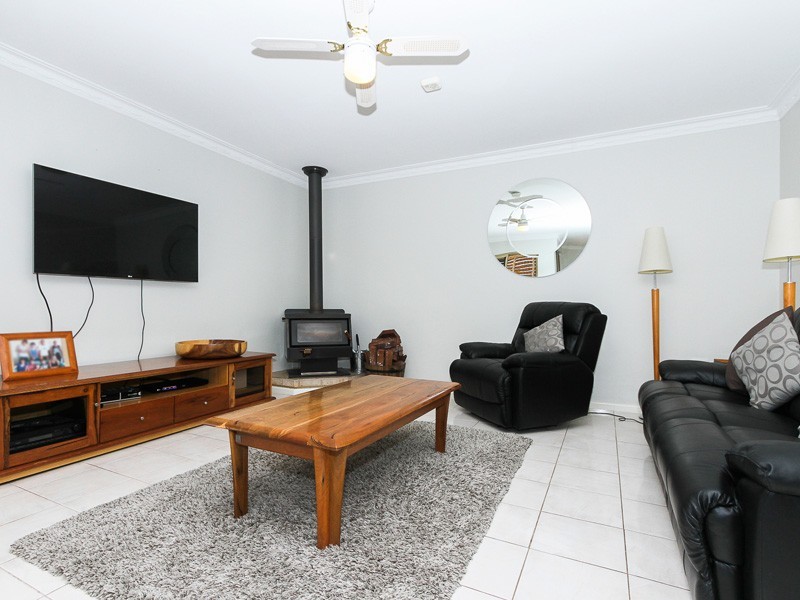 20 Motril Avenue, Coogee WA 6166