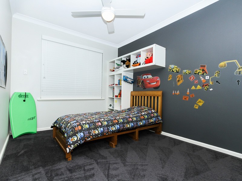 20 Motril Avenue, Coogee WA 6166