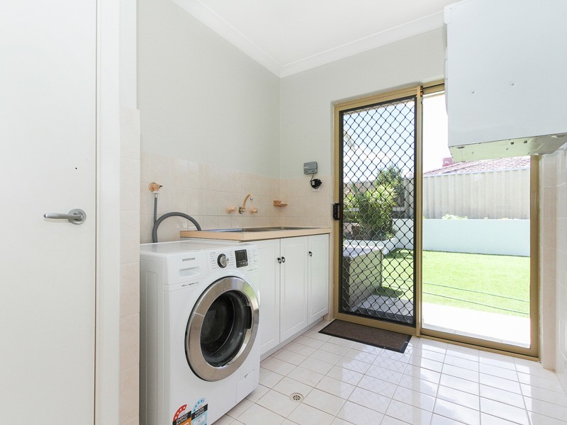 20 Motril Avenue, Coogee WA 6166