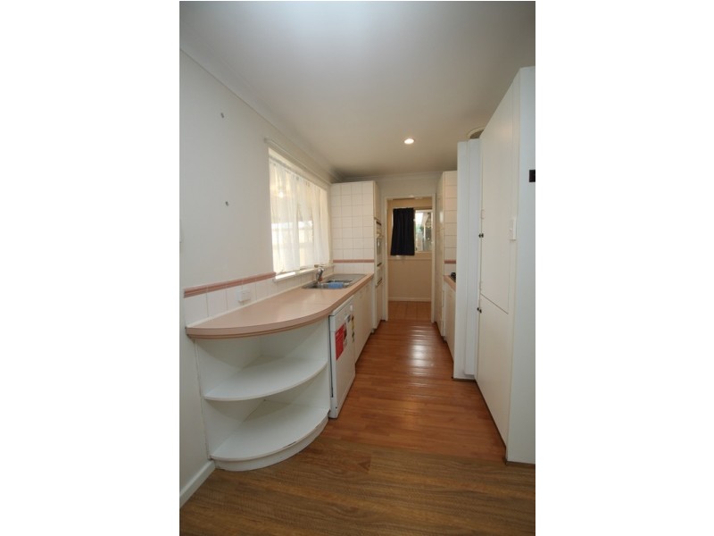 32 Tunnicliffe Street, Parmelia WA 6167