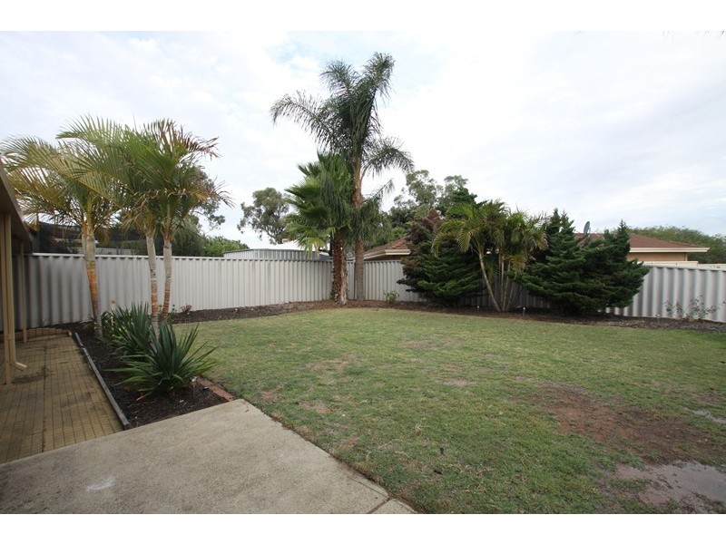 32 Tunnicliffe Street, Parmelia WA 6167