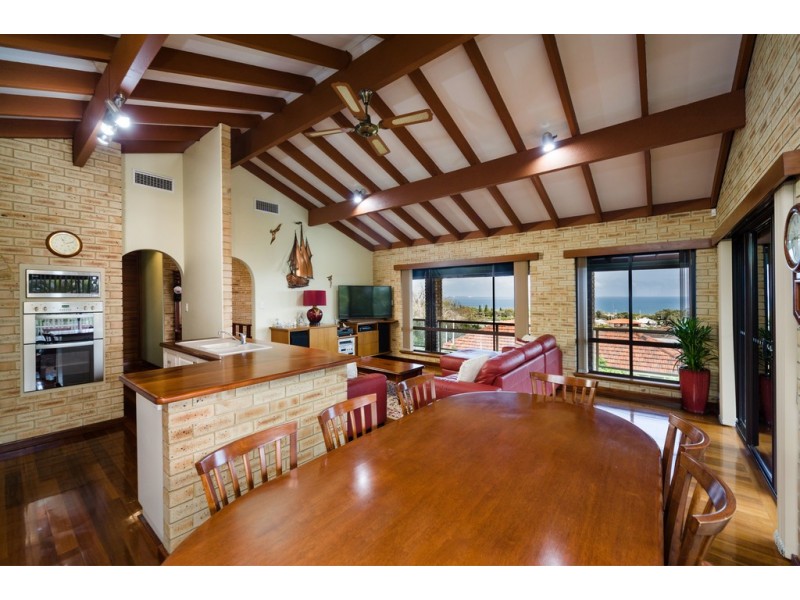 9 King Street, Coogee WA 6166