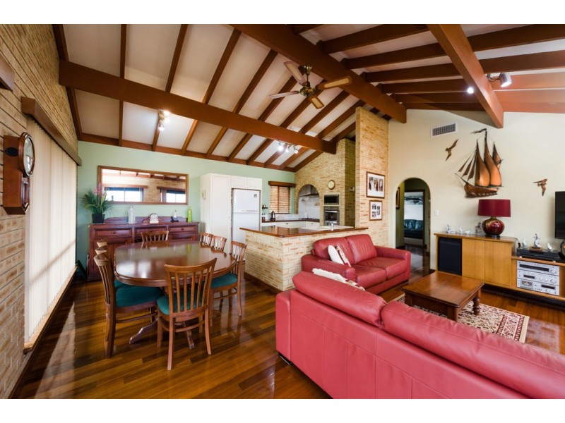 9 King Street, Coogee WA 6166