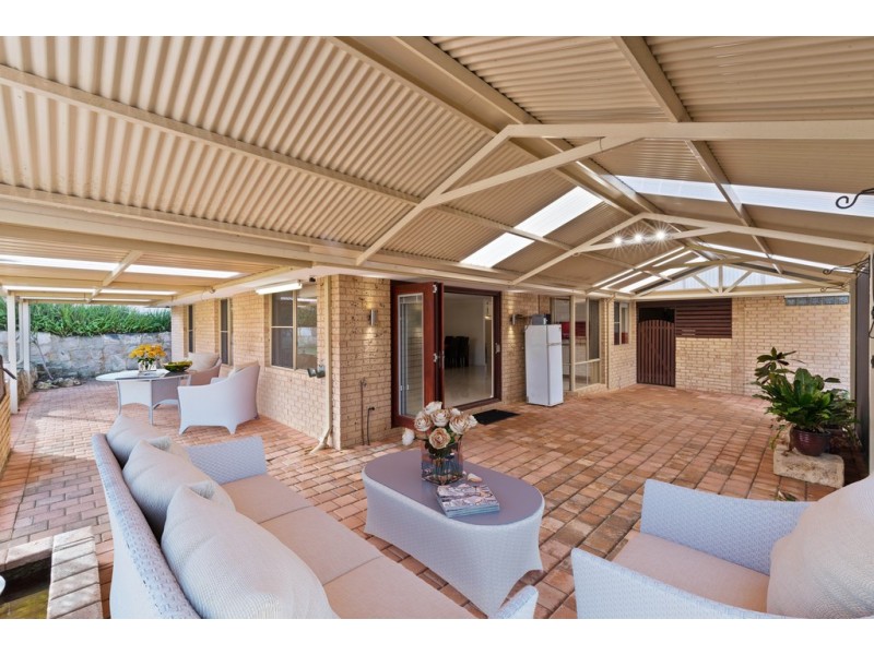 41 Longreach Parade, Coogee WA 6166