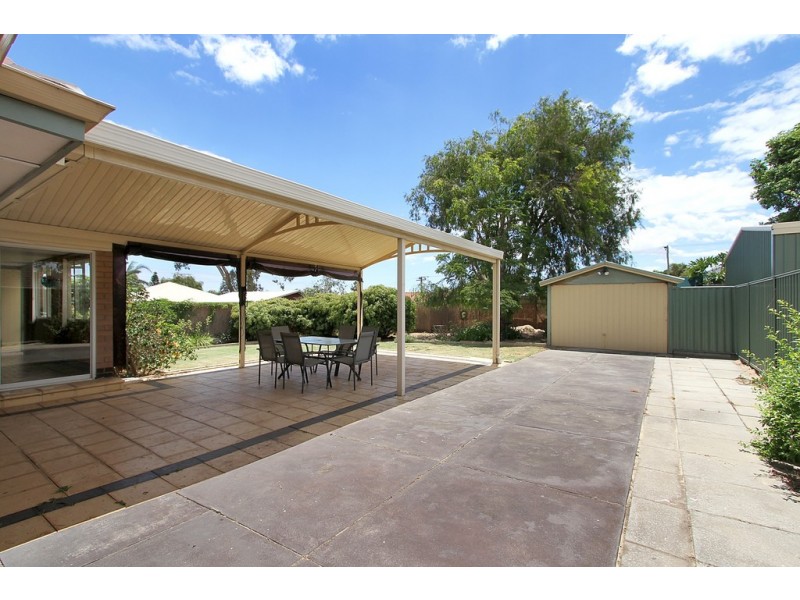284 Spearwood Avenue, Spearwood WA 6163