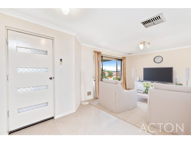 41 Longreach Parade, Coogee WA 6166