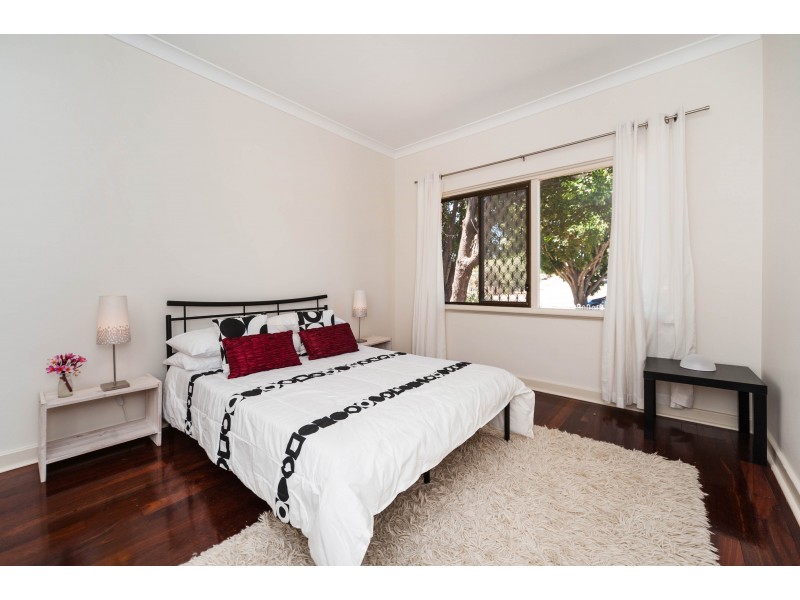 29 Simons Street, Coolbellup WA 6163