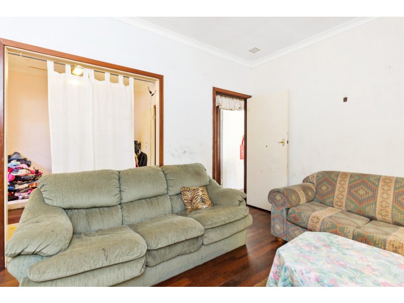 12 Cutts Street, Hamilton Hill WA 6163