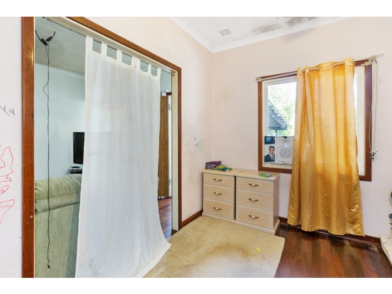 12 Cutts Street, Hamilton Hill WA 6163