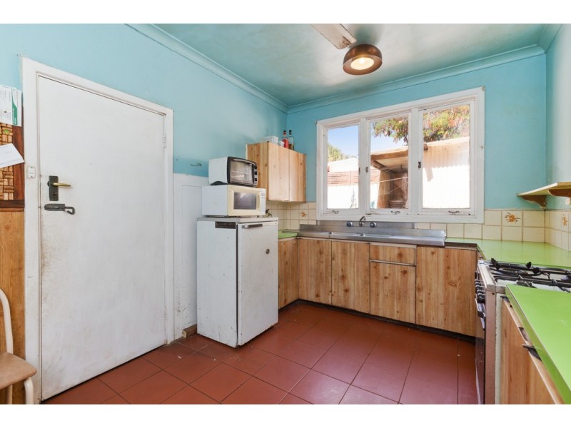 12 Cutts Street, Hamilton Hill WA 6163