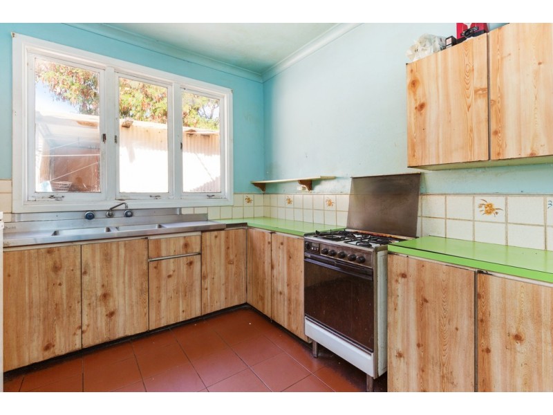 12 Cutts Street, Hamilton Hill WA 6163