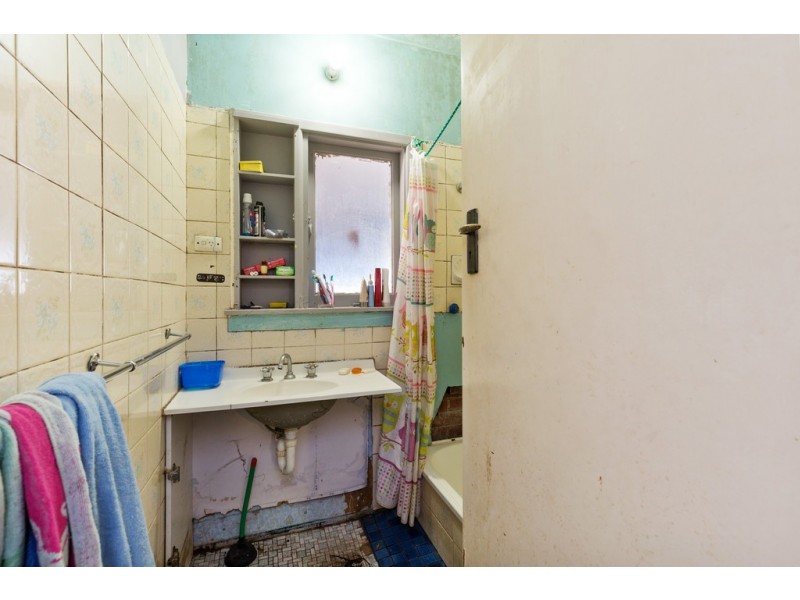 12 Cutts Street, Hamilton Hill WA 6163