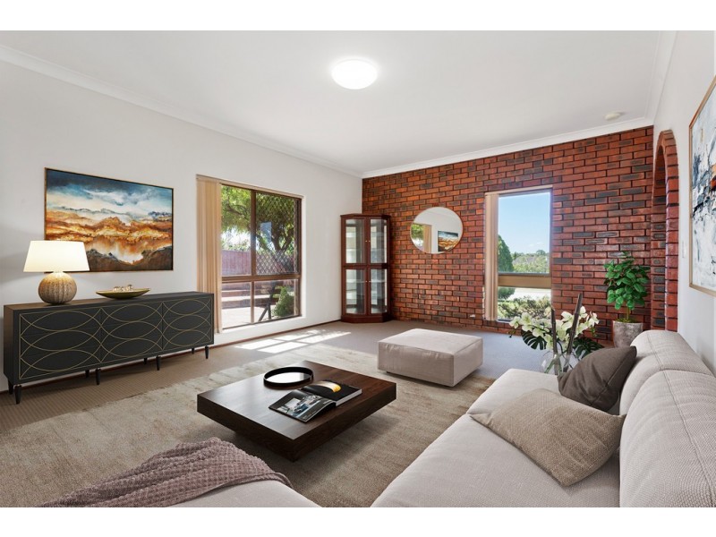 25 Hanlin Way, Samson WA 6163