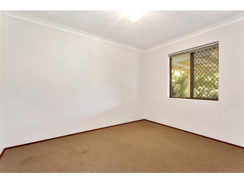 25 Hanlin Way, Samson WA 6163