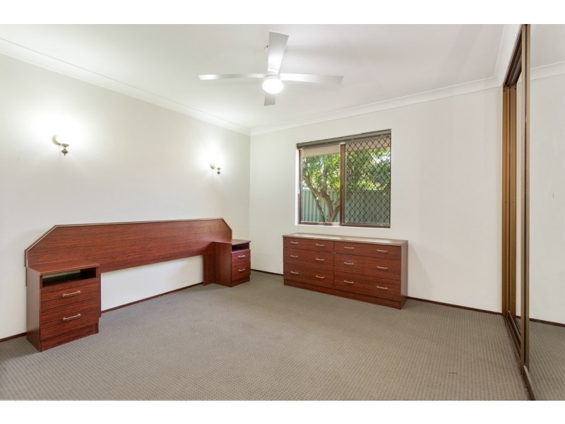 25 Hanlin Way, Samson WA 6163