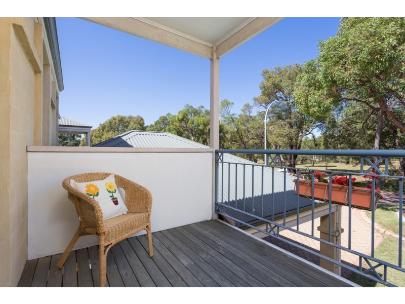 10 Ellis Road, Kardinya WA 6163