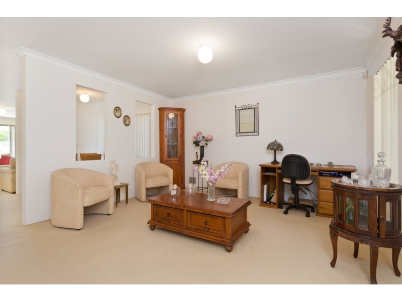 10 Ellis Road, Kardinya WA 6163