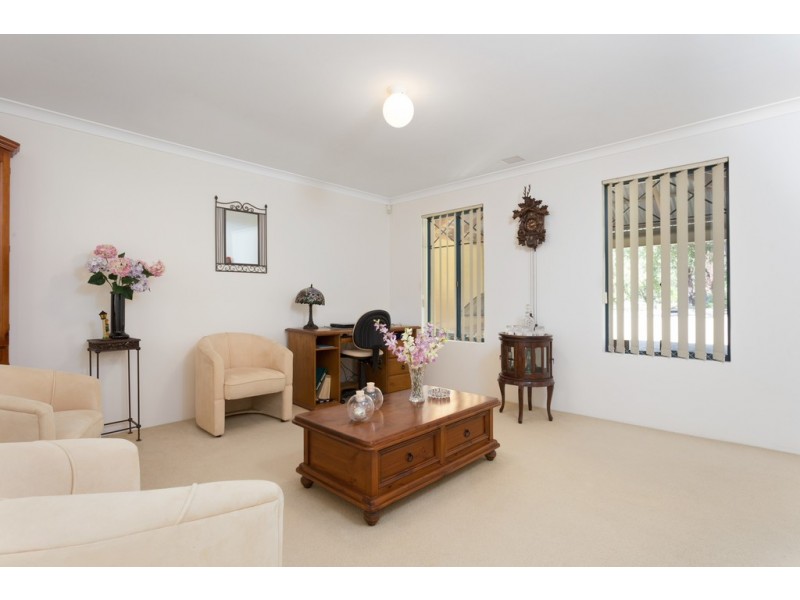 10 Ellis Road, Kardinya WA 6163