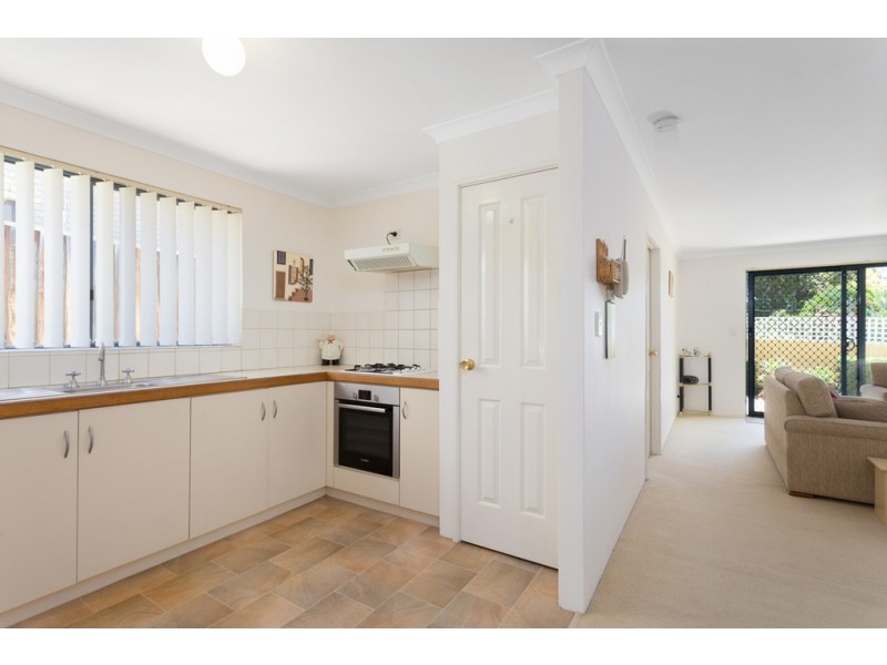 10 Ellis Road, Kardinya WA 6163