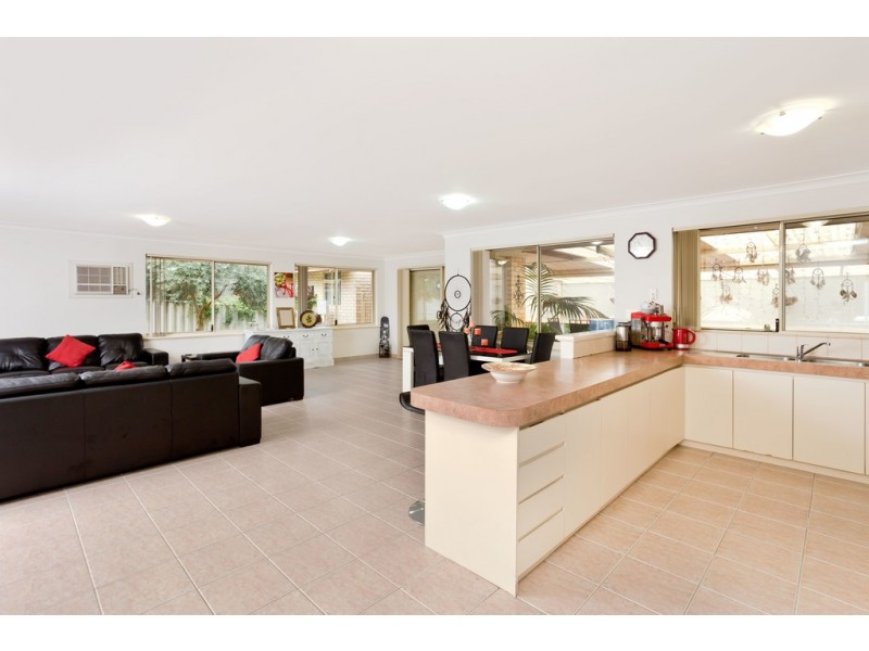 4 Boon Street, Willagee WA 6156