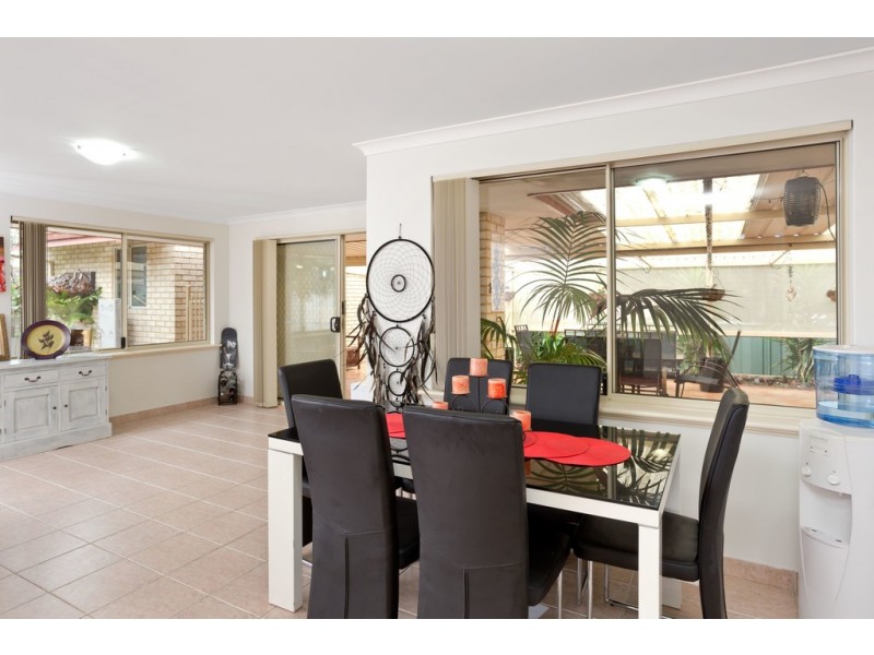 4 Boon Street, Willagee WA 6156
