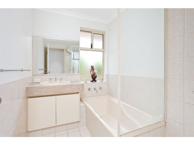 4 Boon Street, Willagee WA 6156
