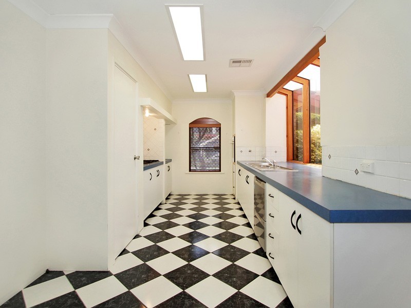 37 Beach Road, Coogee WA 6166