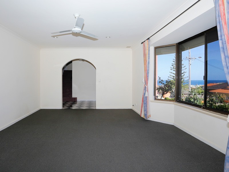 37 Beach Road, Coogee WA 6166