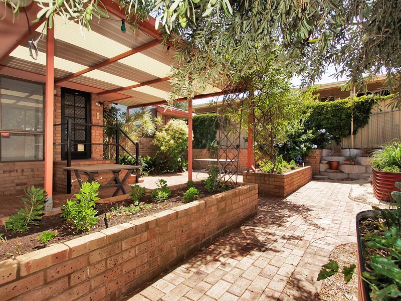 37 Beach Road, Coogee WA 6166