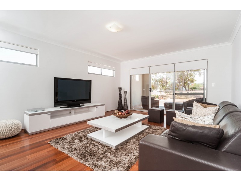 21 Anka Gardens, Munster WA 6166