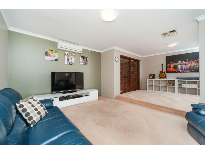 6 Bucknell Road, Bibra Lake WA 6163